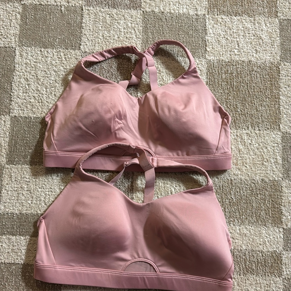 Victoria’s Secret Sports bra in pink XL